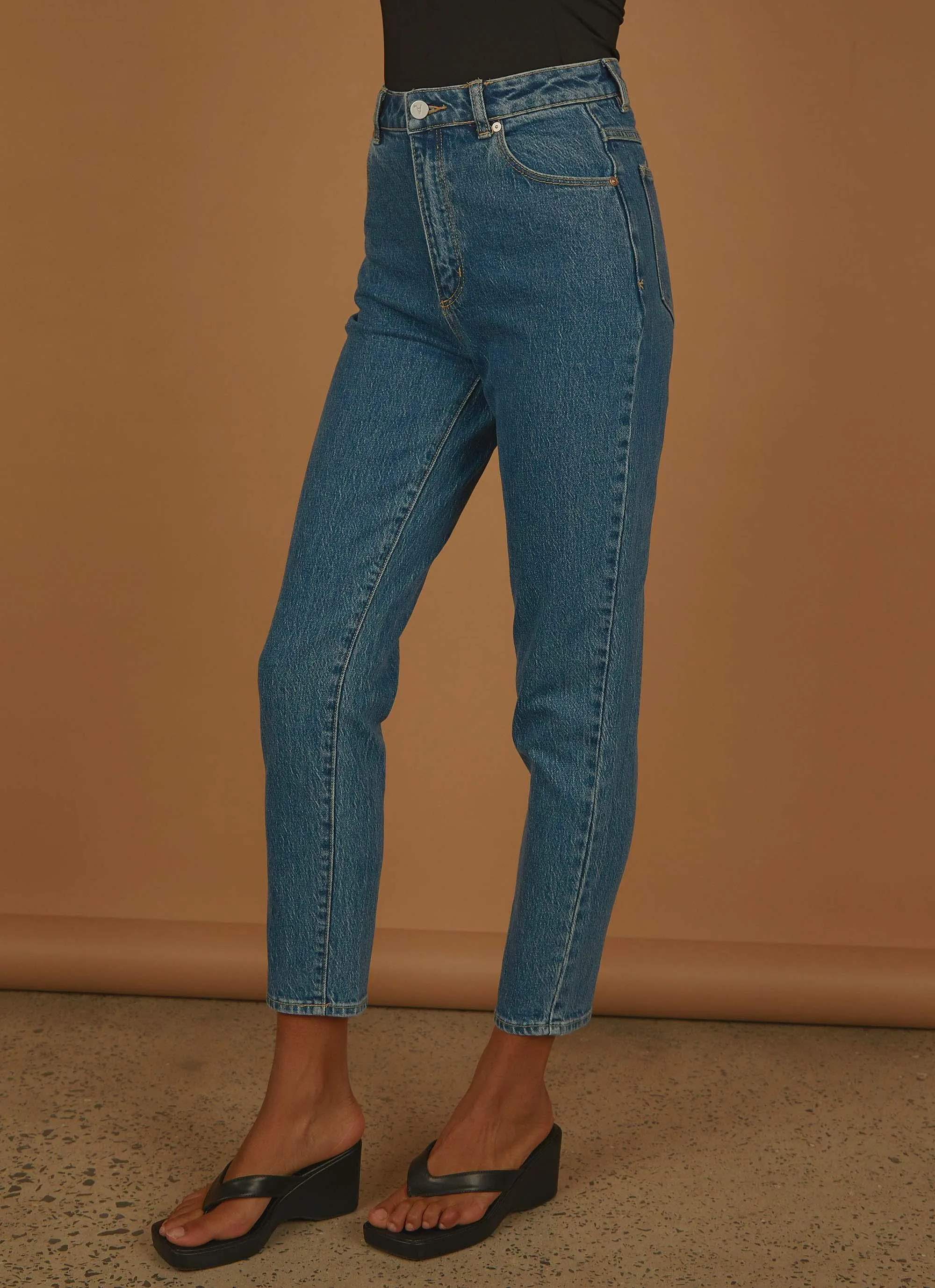 A 94 High Slim Jean - Chantell Organic