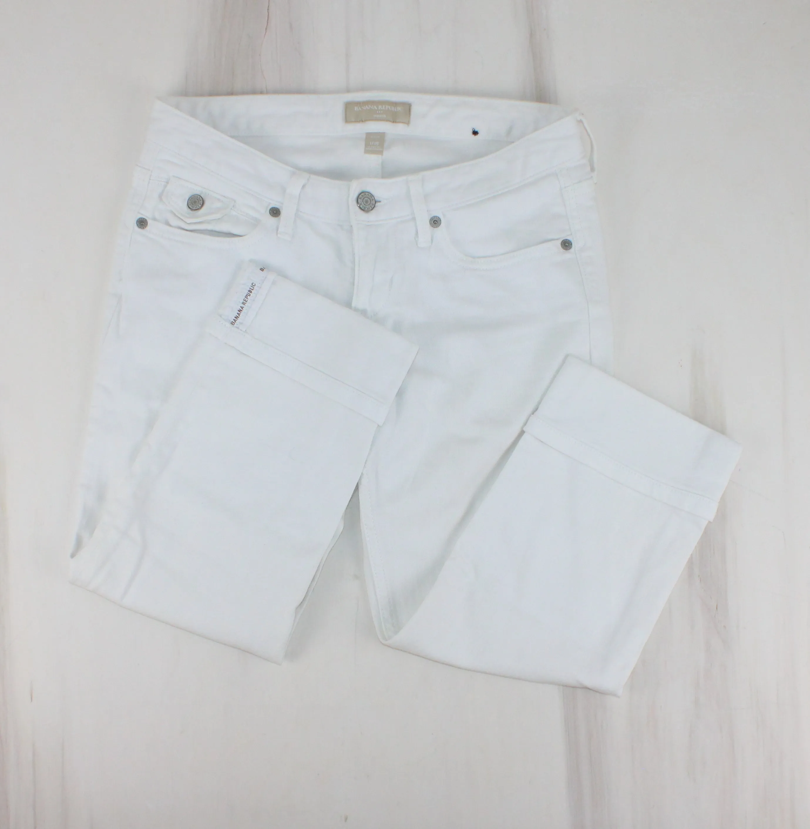 BANANA REPUBLIC WHITE JEAN CAPRIS PETITE LADIES 1/25 EUC