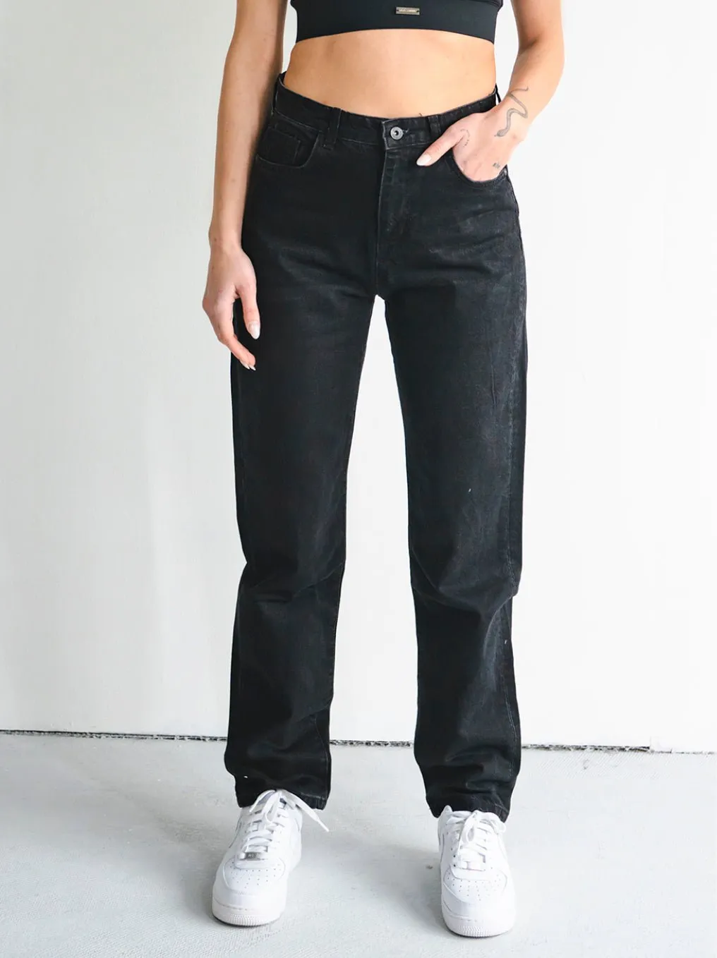 Basic Straight Fit Black Women Jeans