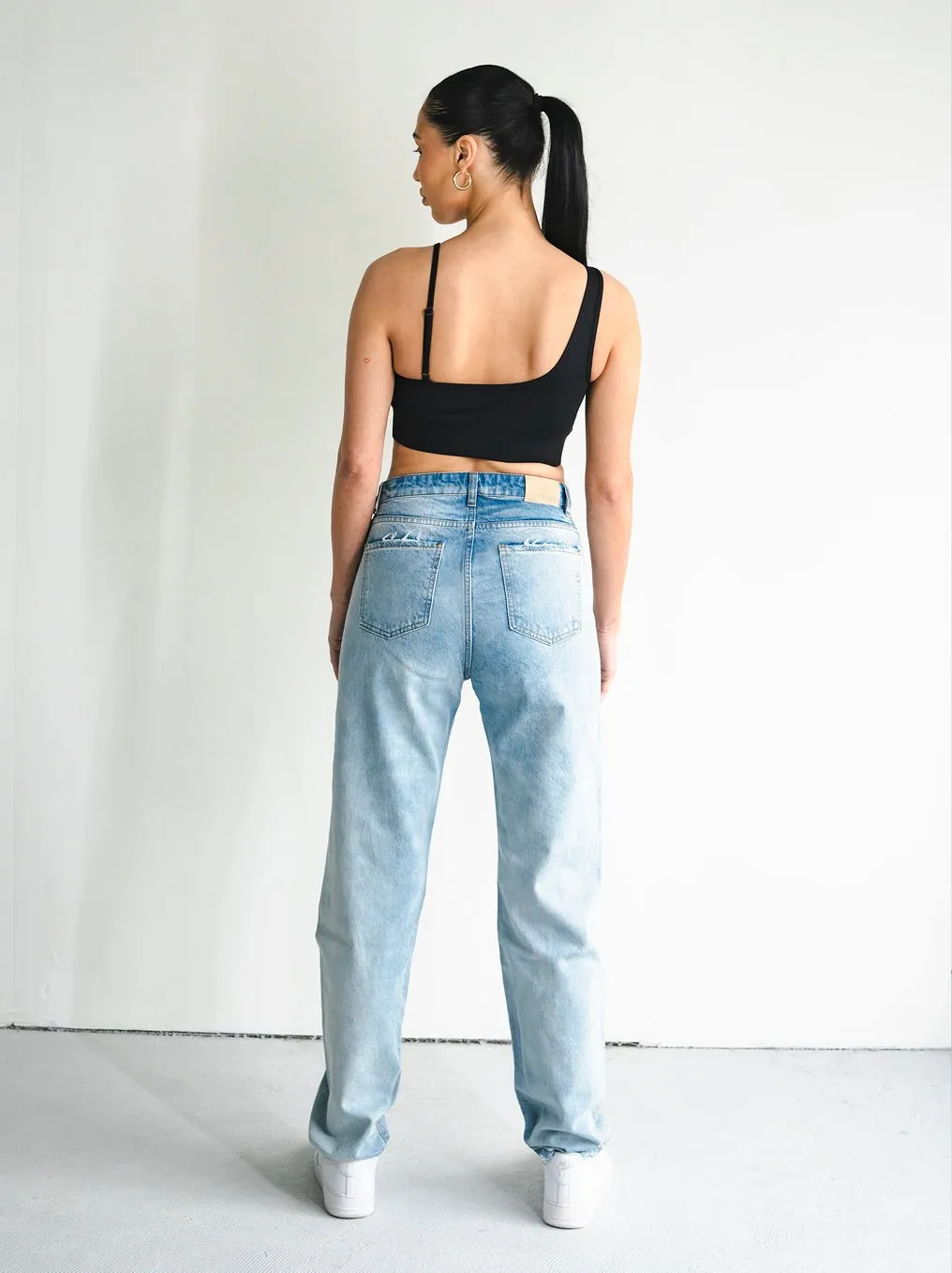 Basic Straight Fit Light Blue Women Jeans