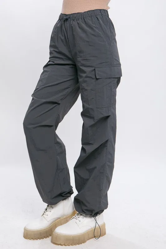 Loose Fit Cargo Pants [online exclusive]