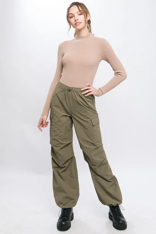 Loose Fit Cargo Pants [online exclusive]