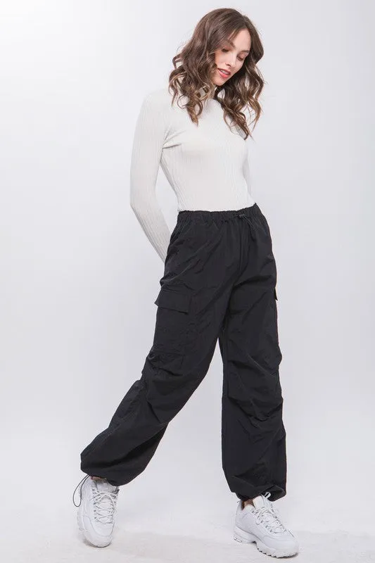 Loose Fit Cargo Pants [online exclusive]