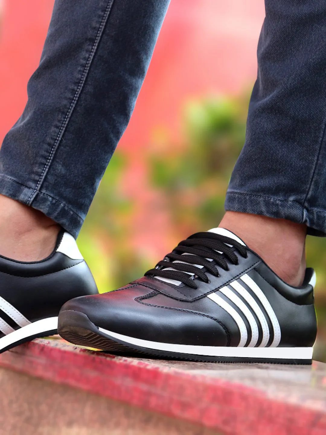 Men Black Casual Classic Lace Up Sneakers