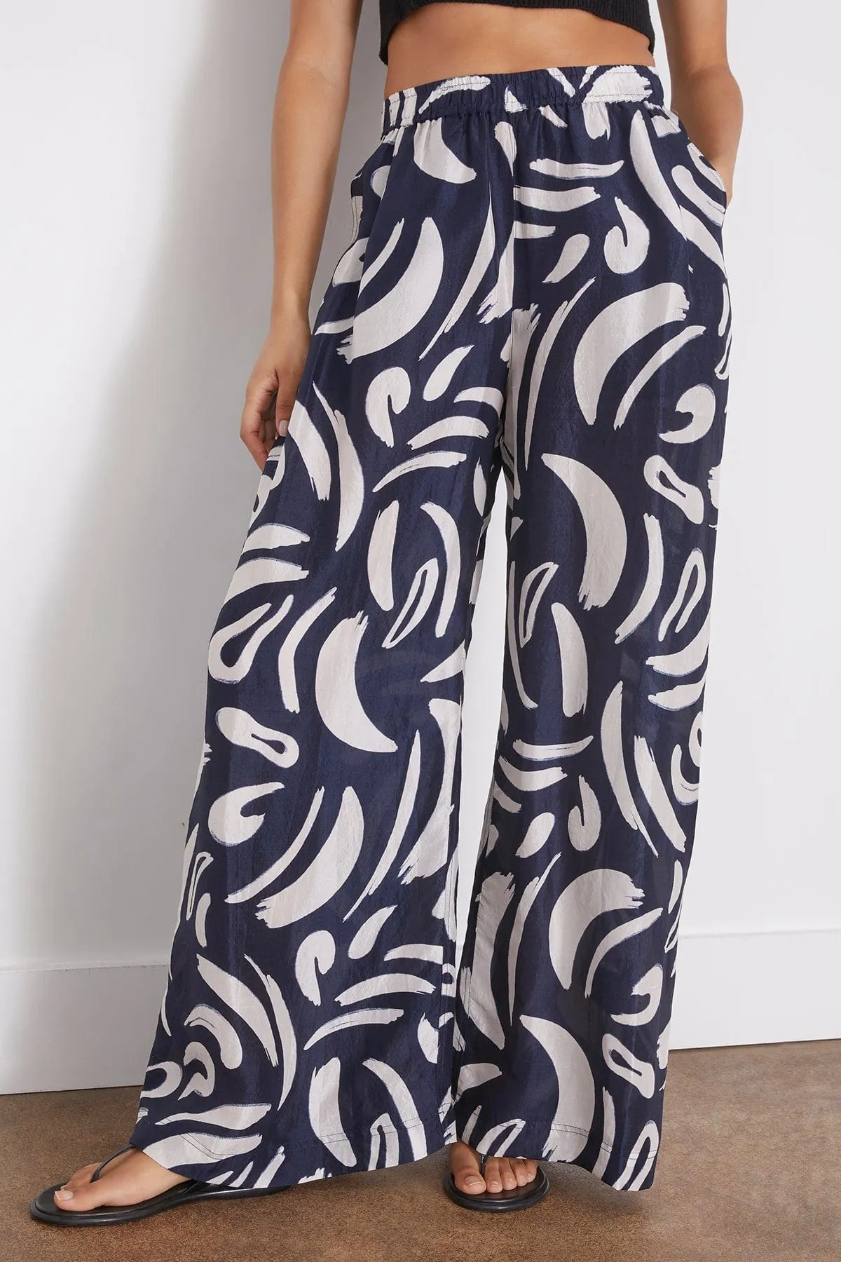 Suerte Wide Leg Pant in Navy Abstract Brushes