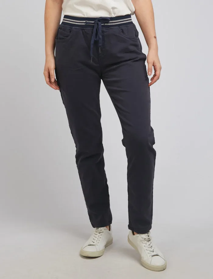 Sylvia Jogger (Navy)