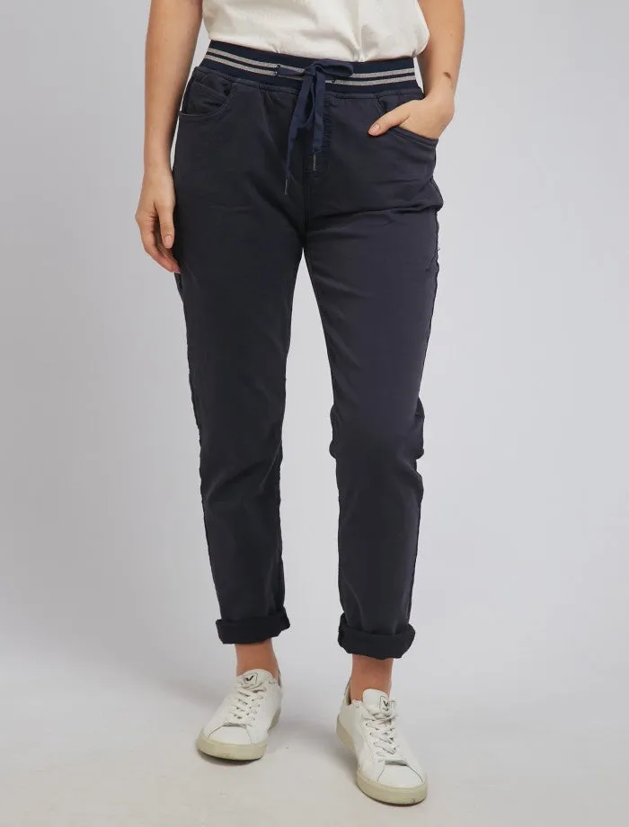 Sylvia Jogger (Navy)