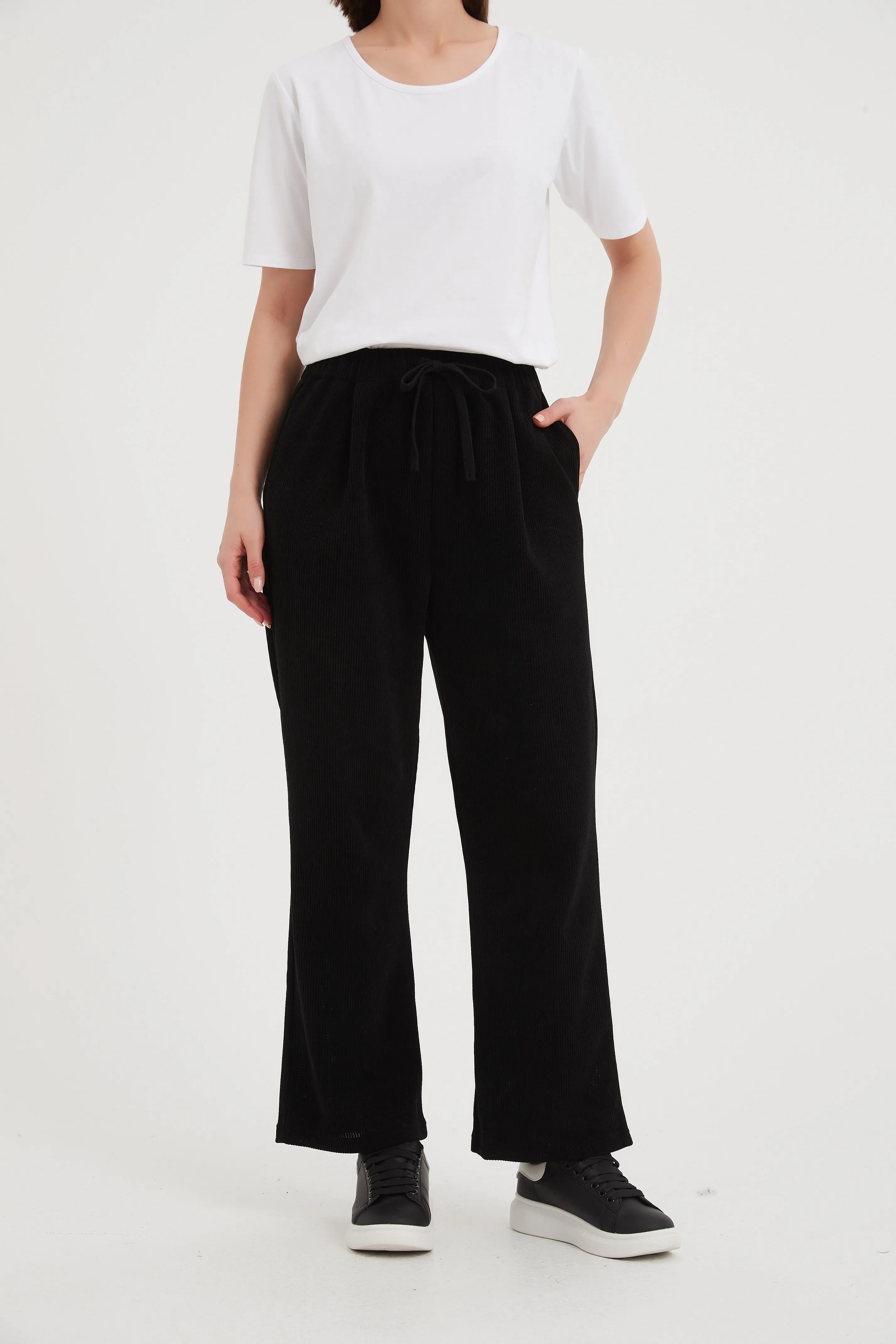 Tirelli Black Straight-Leg Stretch Corduroy Pants for Women